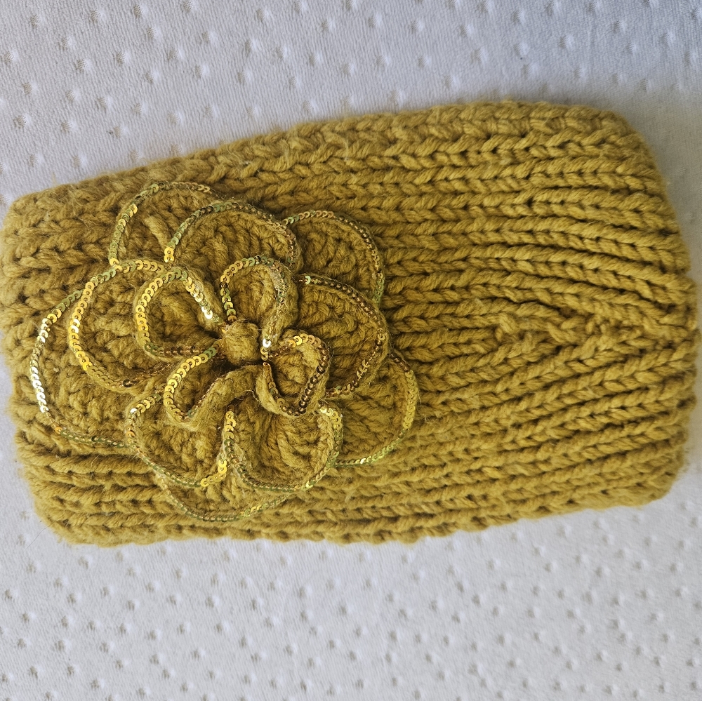 Gold knit headband